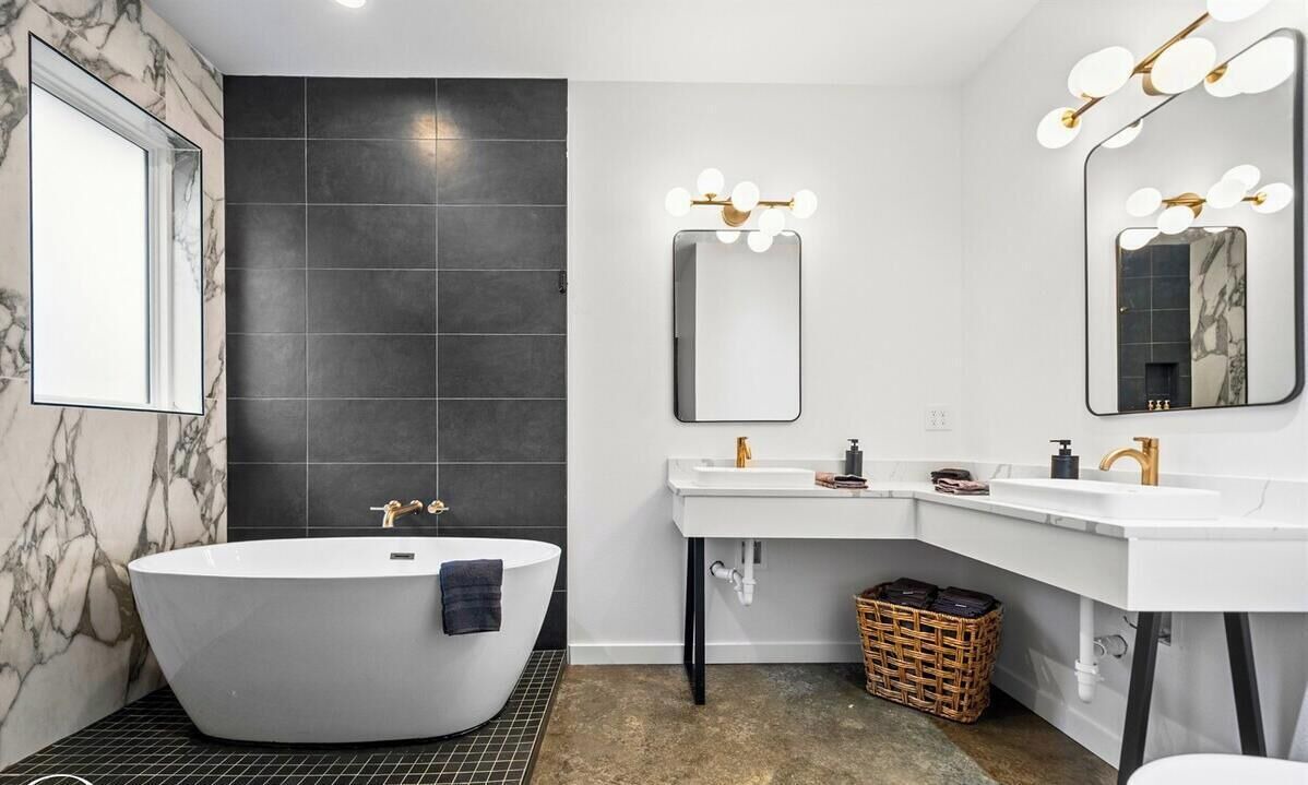 Photo of Bathroom in Mid America