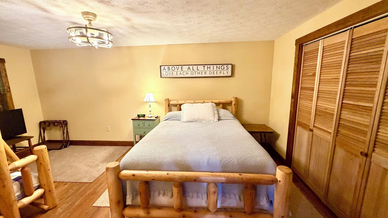 Photo of Bedroom in Caryville