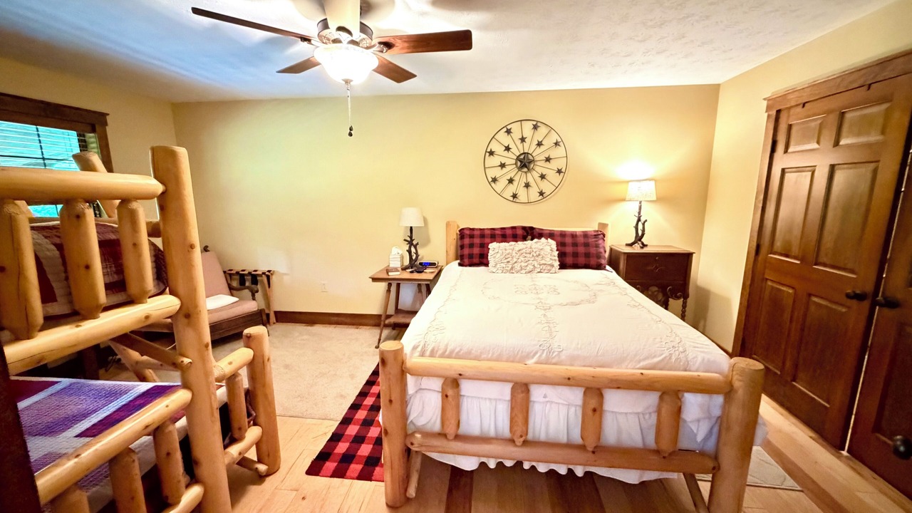 Photo of Bedroom in Caryville