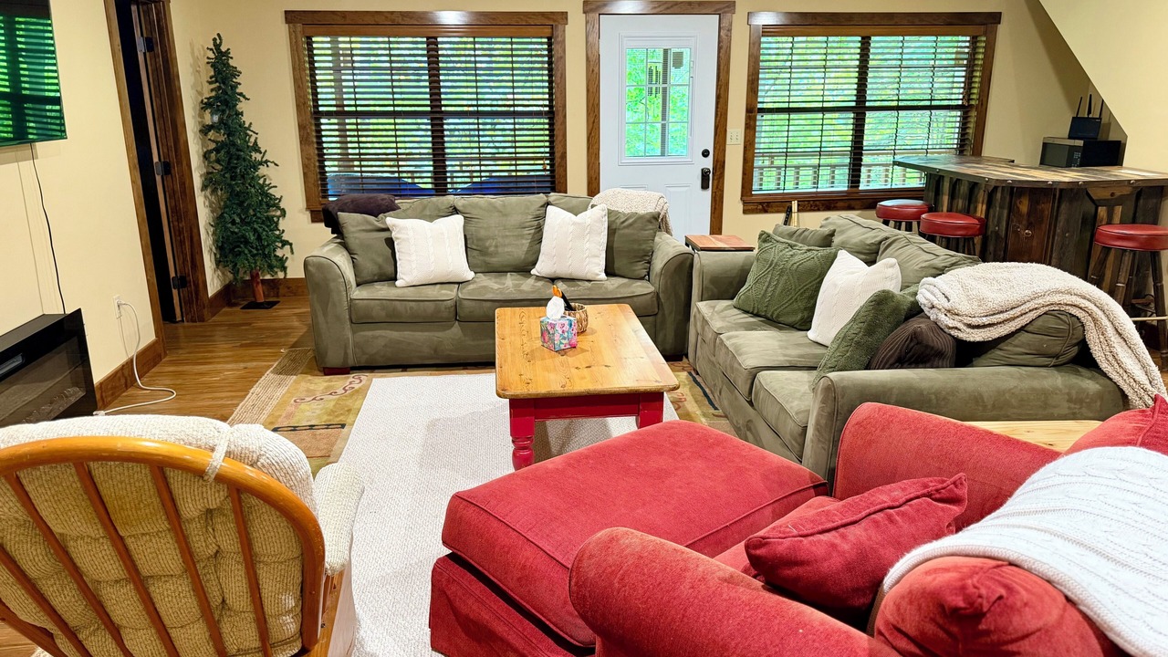 Photo of Livingroom in Caryville
