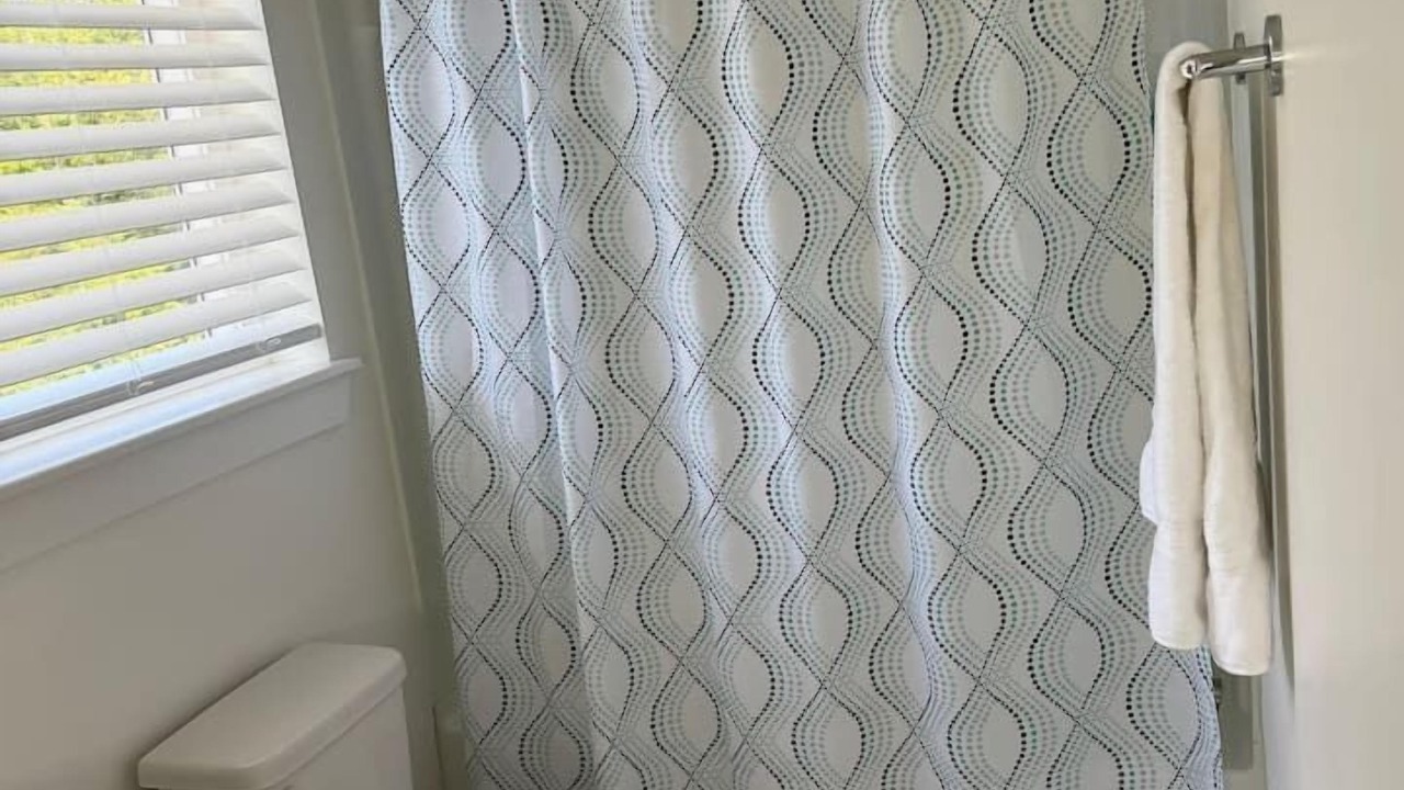 Photo of Bathroom in Dickerson Road