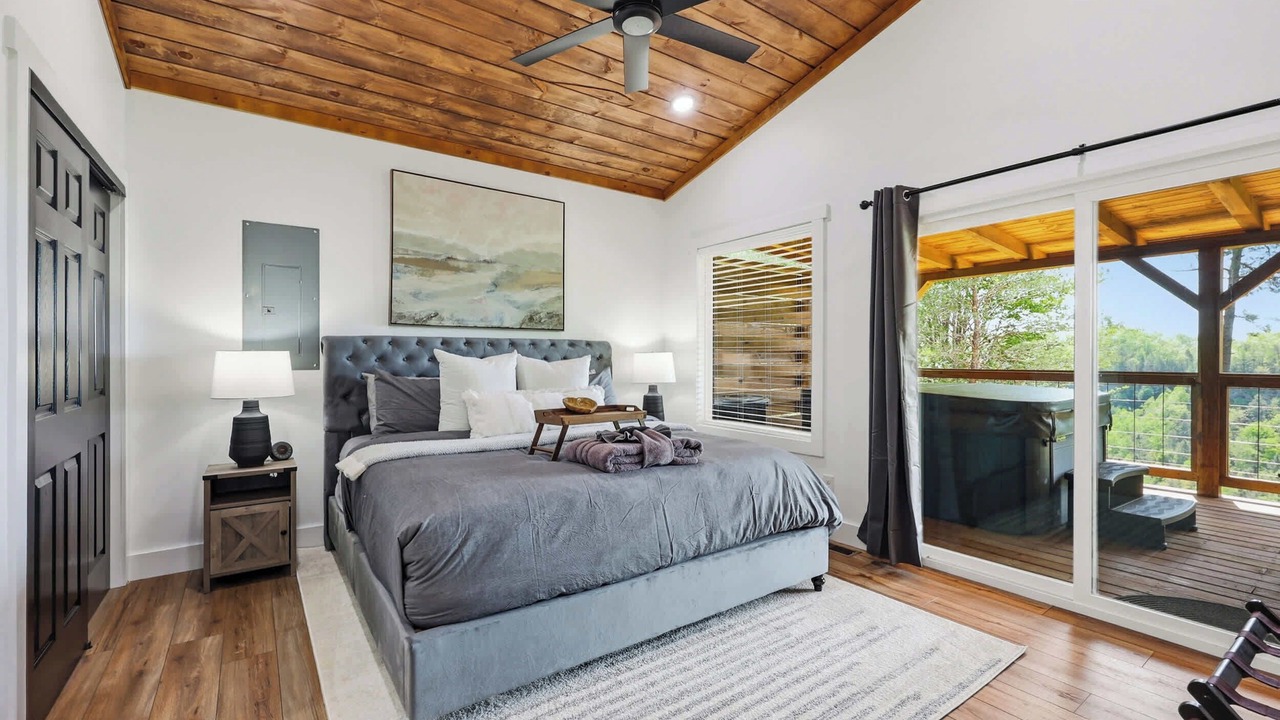 Photo of Bedroom in Rogers