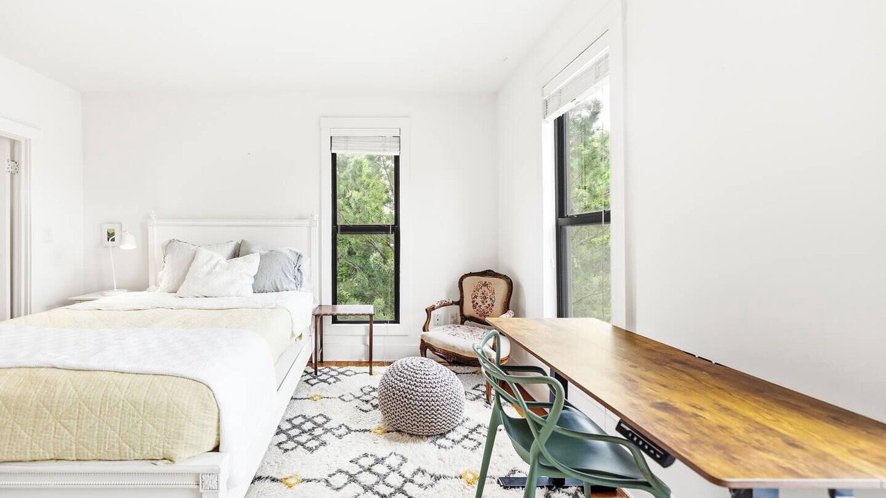 Photo of Bedroom in Westside North