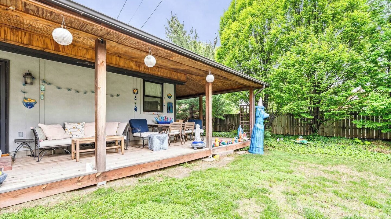 Photo of Patio Balcony in Westside North