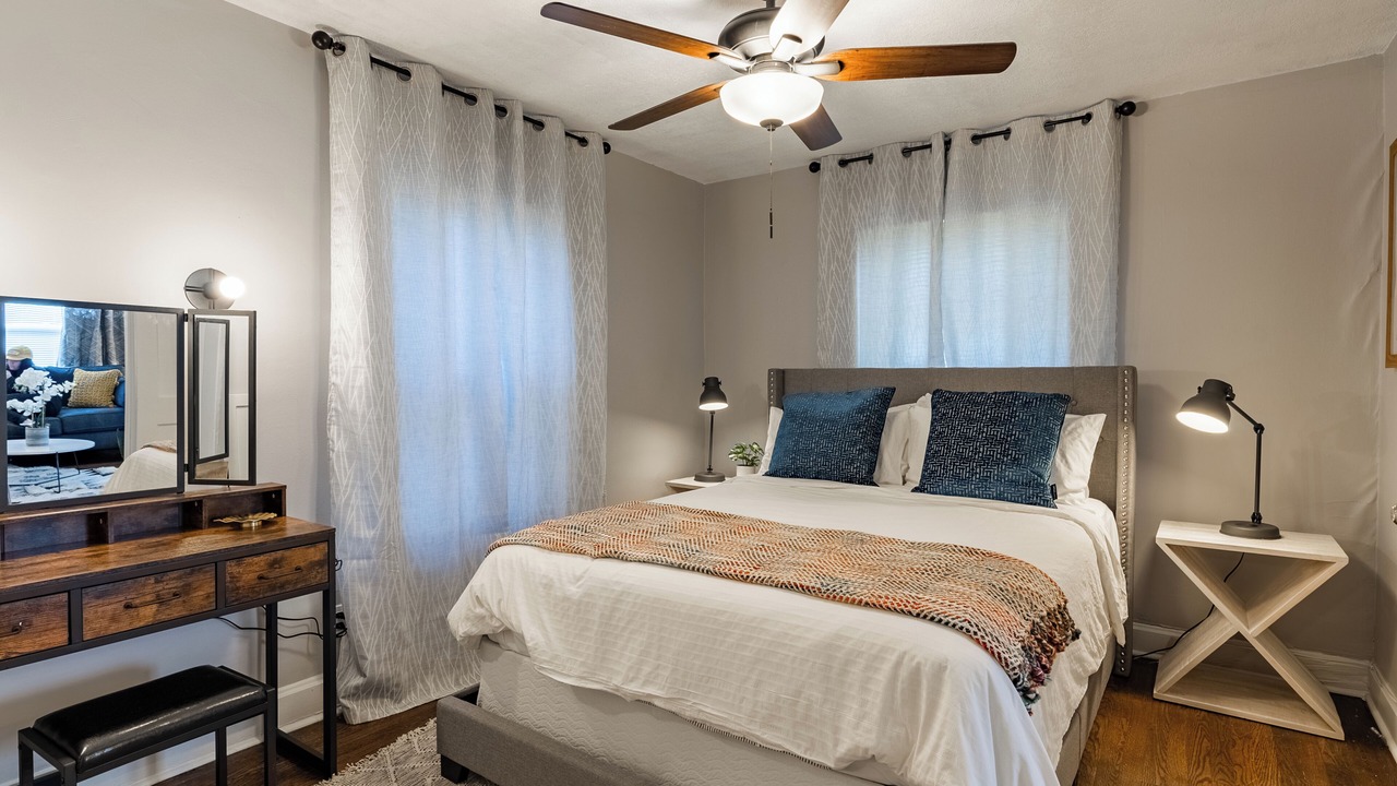 Photo of Bedroom in Rosedale