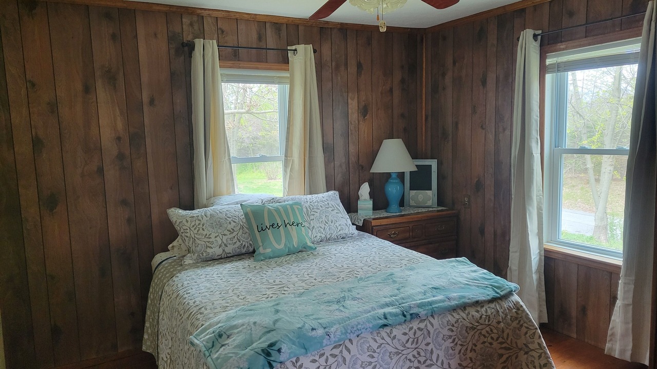 Photo of Bedroom in Ozark