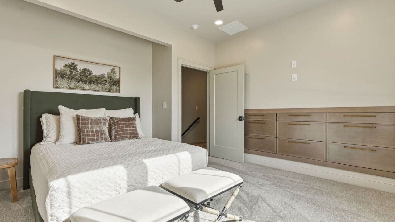 Photo of Bedroom in Simpsonville