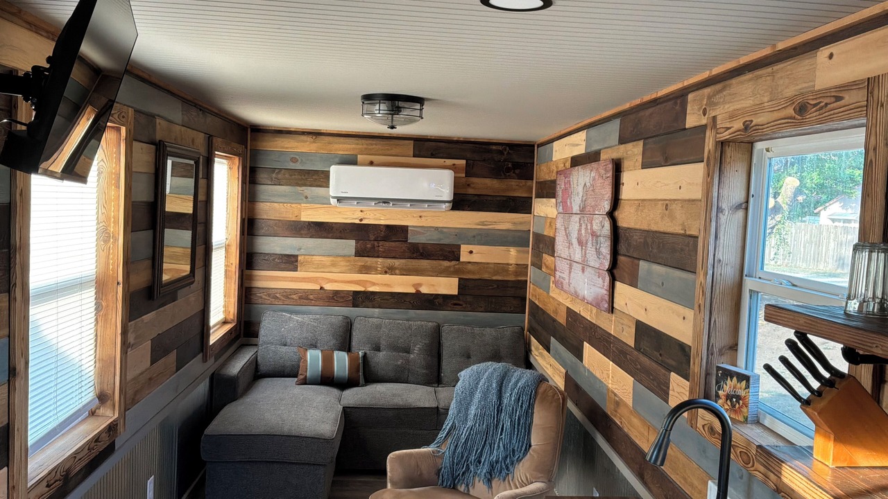 Photo of Livingroom in Protection