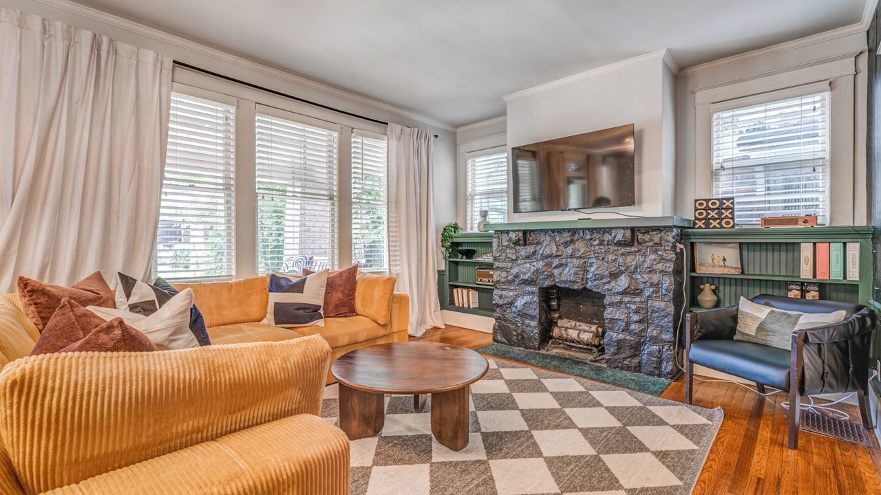 Photo of Livingroom in Evergreen