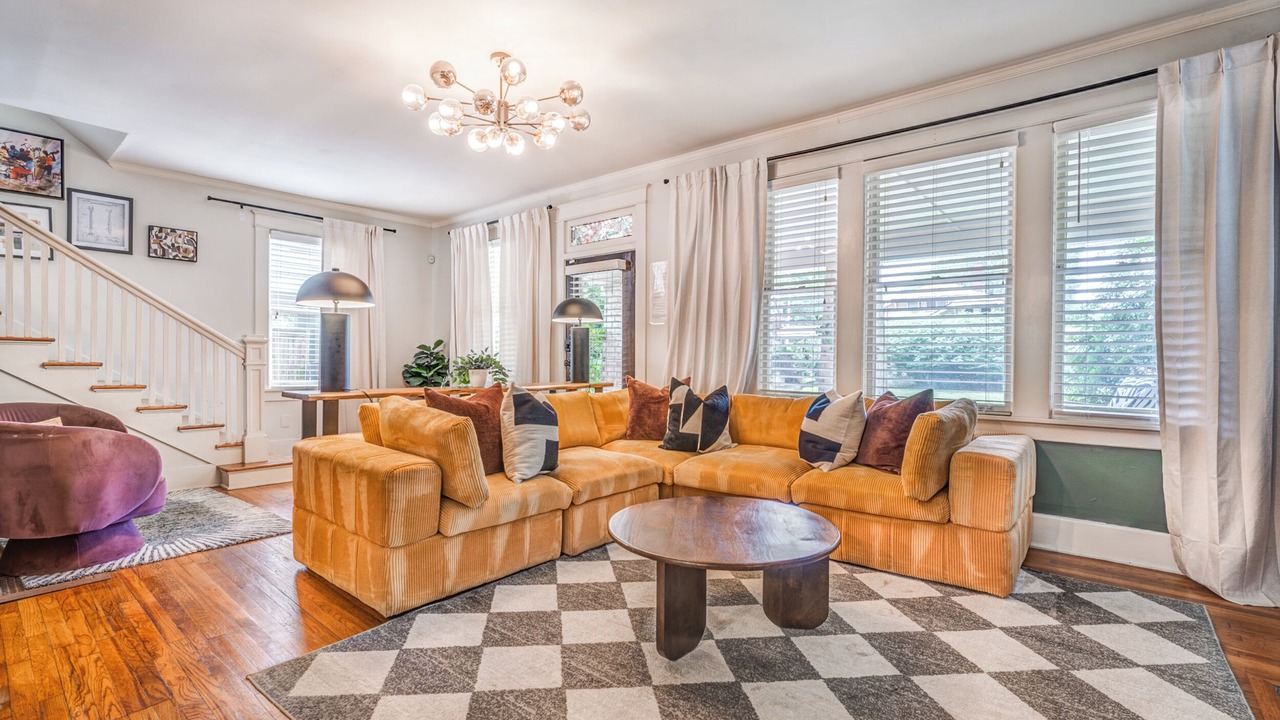 Photo of Livingroom in Evergreen