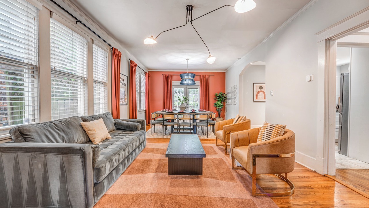 Photo of Livingroom in Evergreen
