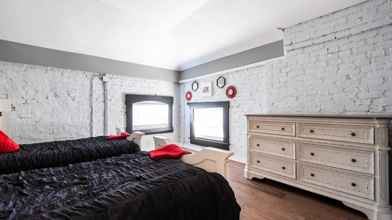 Photo of Bedroom in Shelby Park