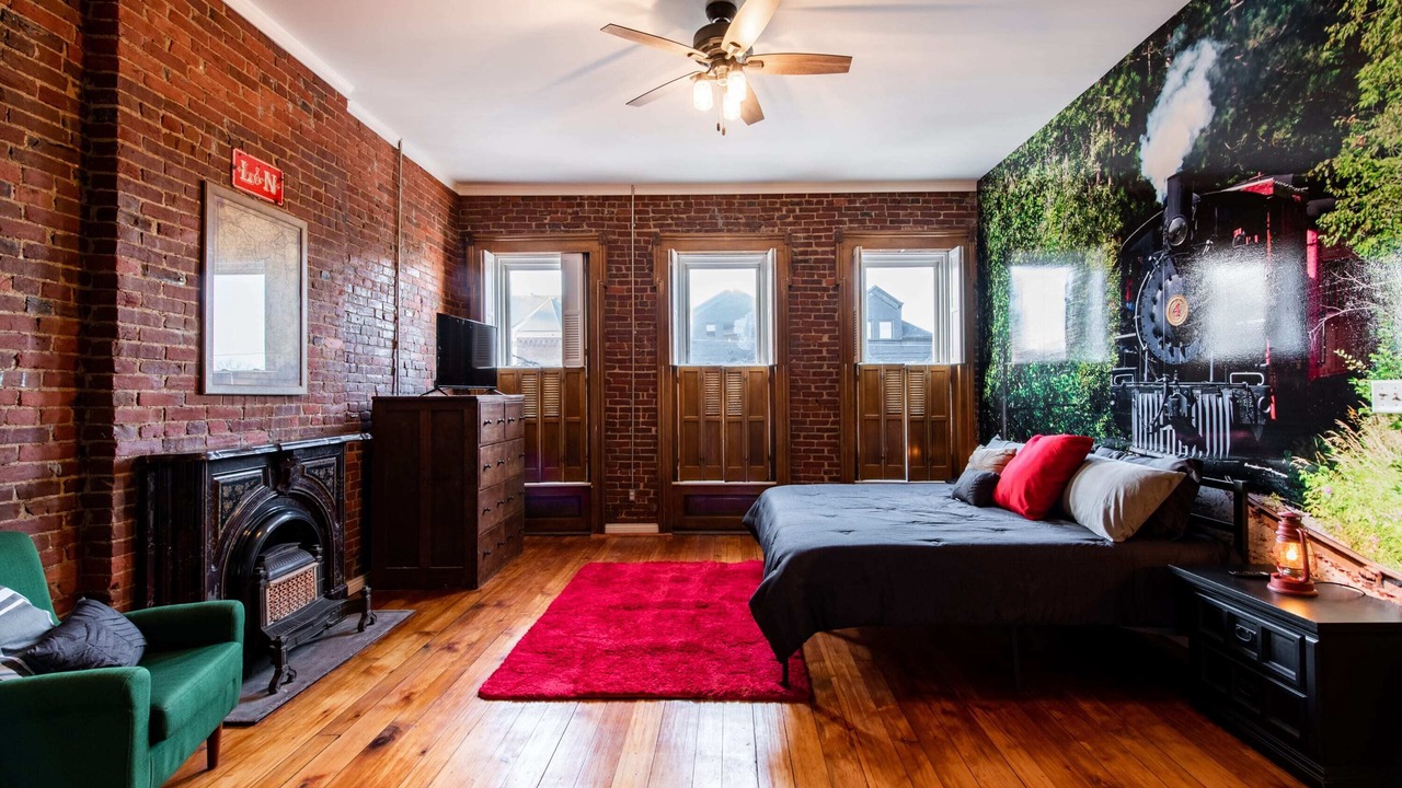 Photo of Bedroom in Shelby Park