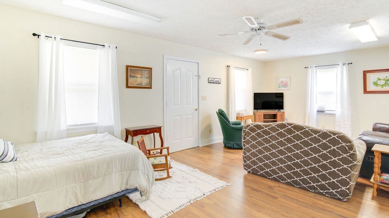 Photo of Bedroom in Fruitvale