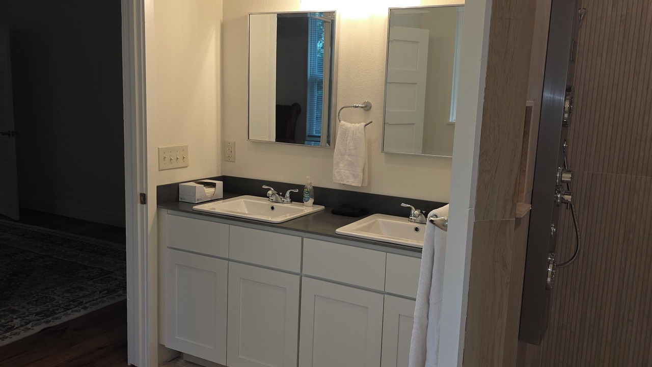 Photo of Bathroom in Eufaula