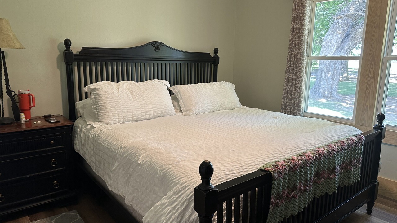 Photo of Bedroom in Ponca City