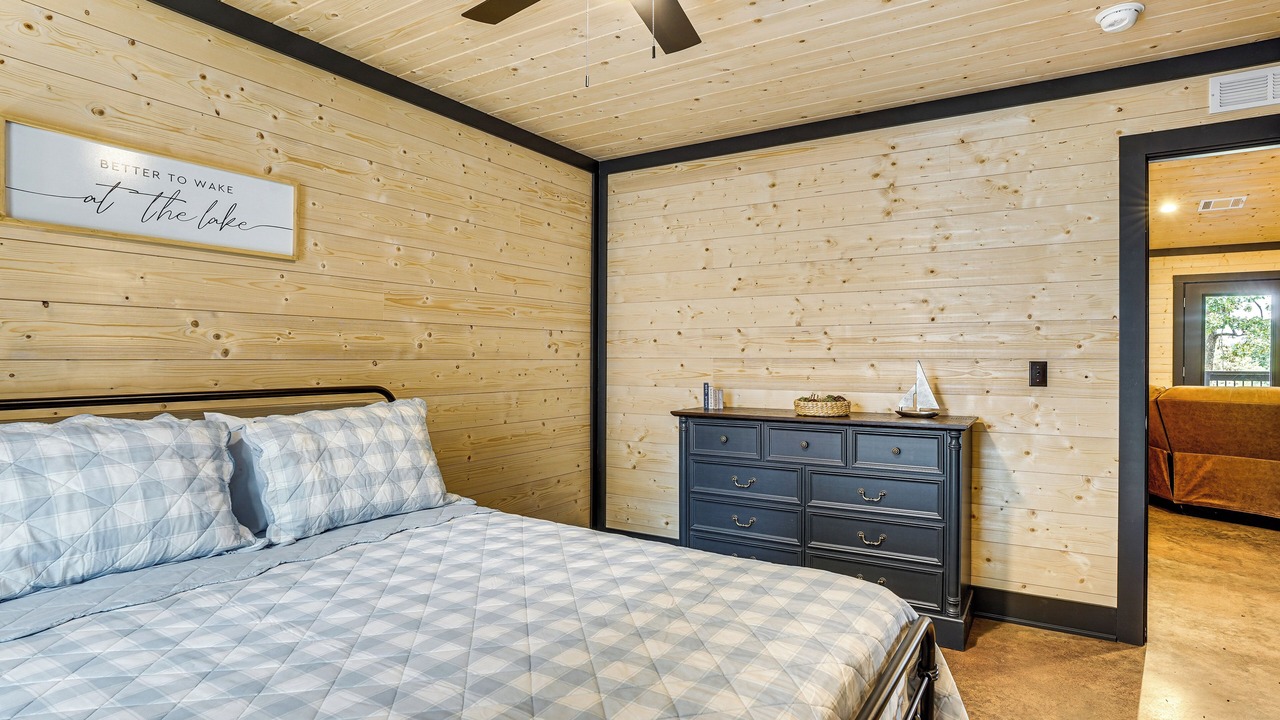 Photo of Bedroom in Murray