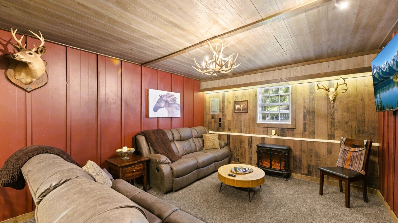 Photo of Livingroom in Franklin County