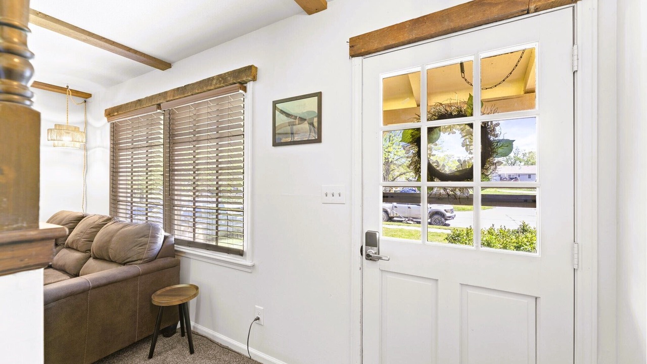 Photo of Livingroom in Franklin County