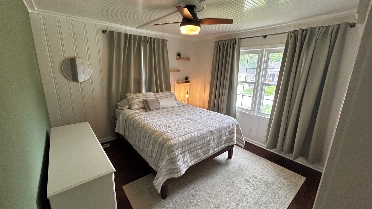 Photo of Bedroom in South Kansas City