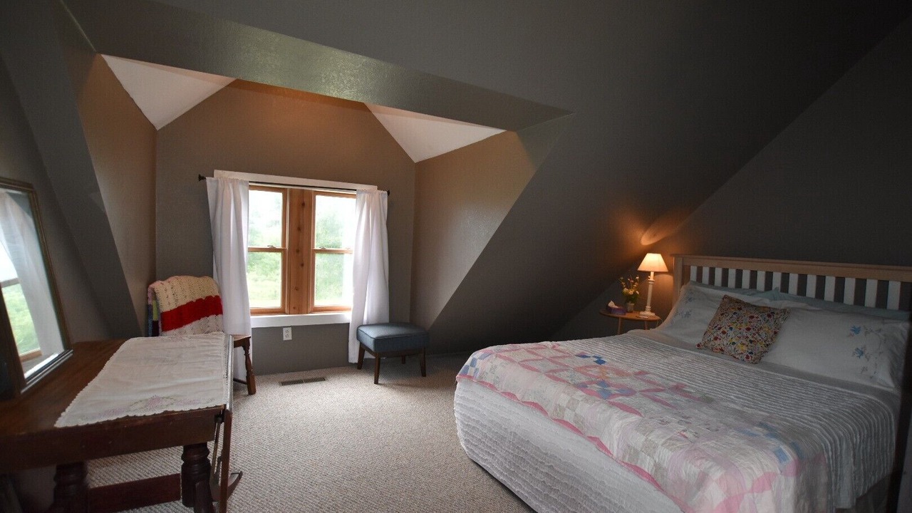 Photo of Bedroom in Bourbon