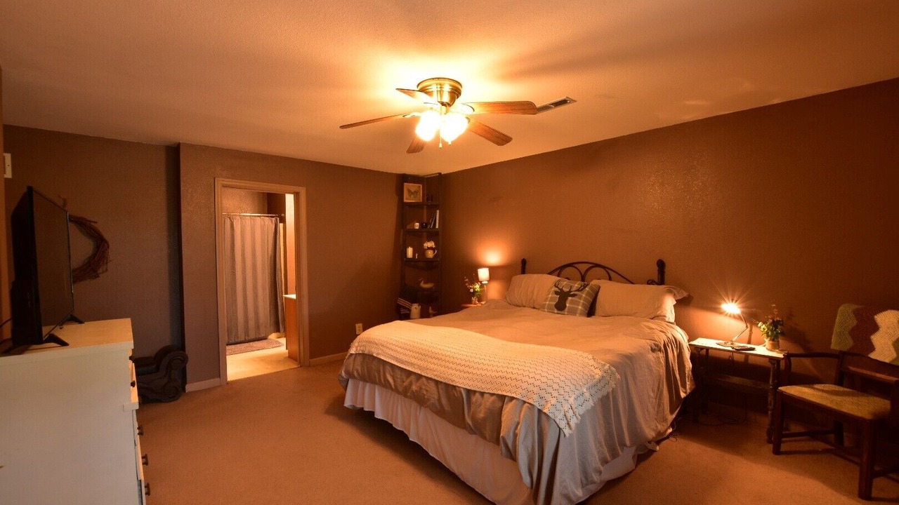 Photo of Bedroom in Bourbon