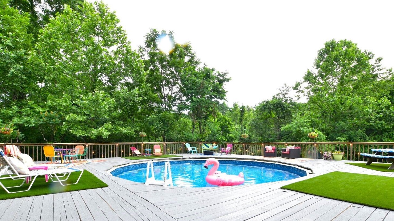 Photo of Outdoor in Bourbon