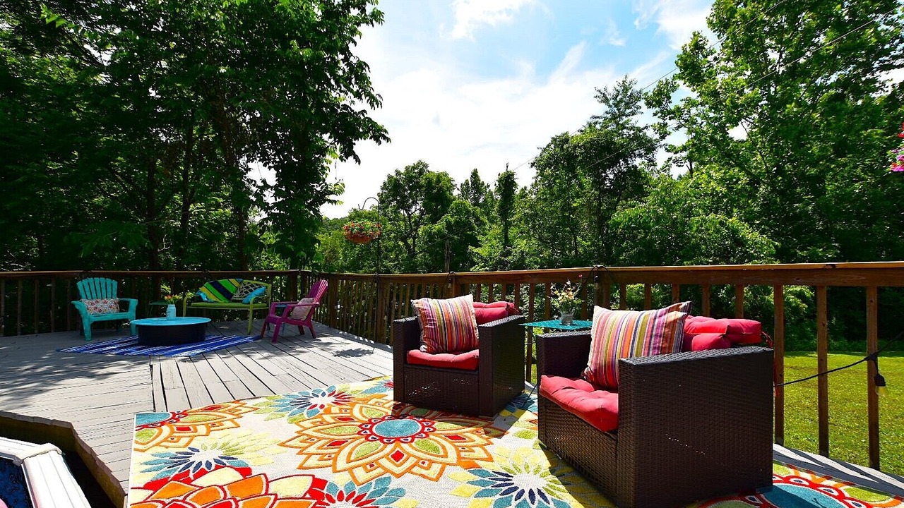 Photo of Patio Balcony in Bourbon