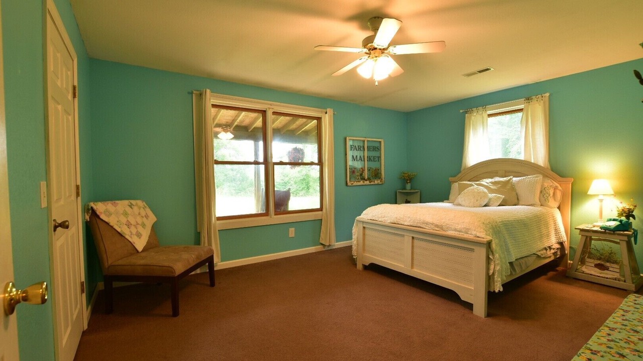 Photo of Bedroom in Bourbon