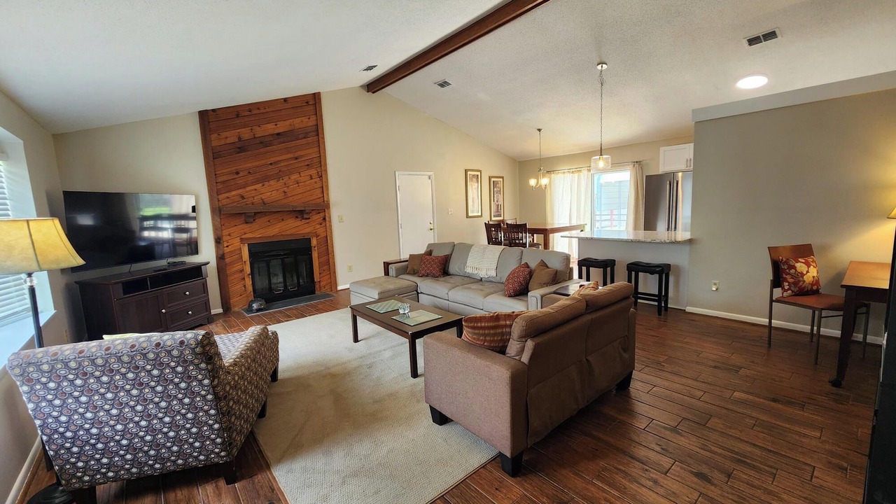 Photo of Livingroom in Jacksonville