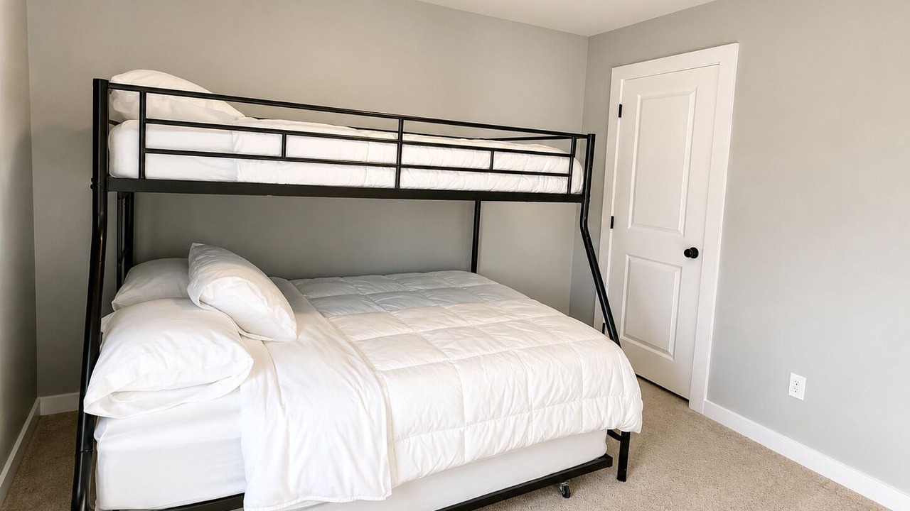 Photo of Bedroom in Broken Arrow