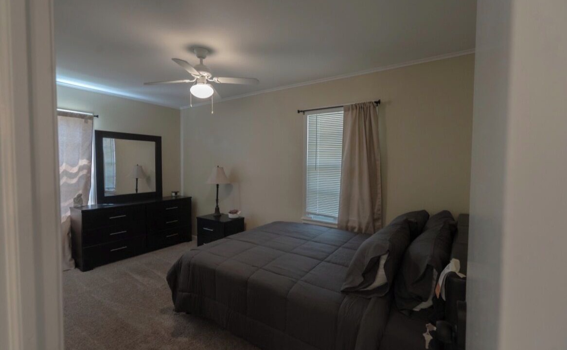 Photo of Bedroom in Raytown