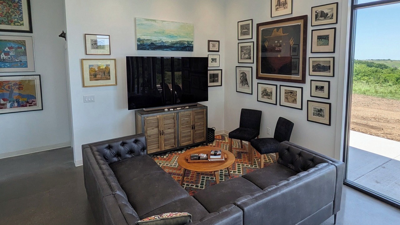 Photo of Livingroom in Neal