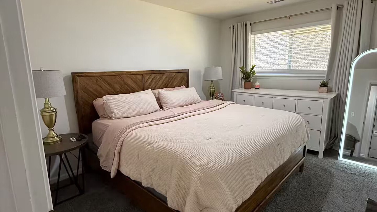 Photo of Bedroom in Shawnee