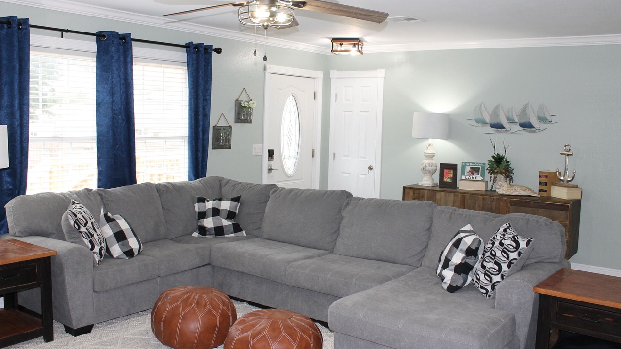 Photo of Bedroom in Grove