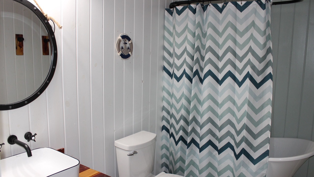 Photo of Bathroom in Grove