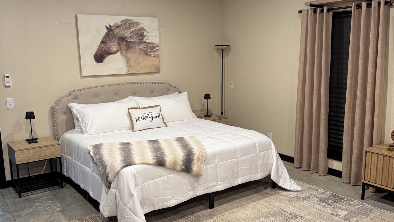 Photo of Bedroom in Crestline