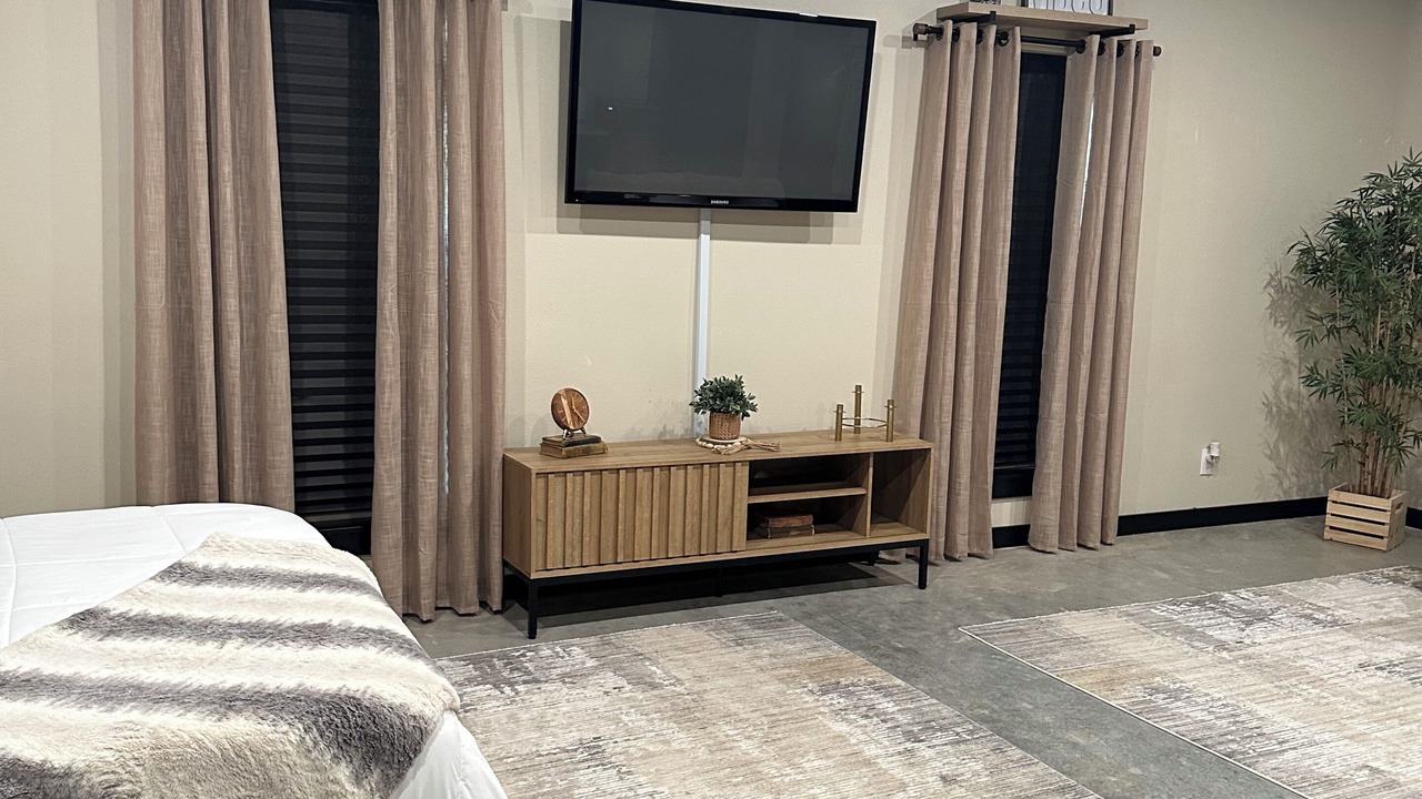 Photo of Bedroom in Crestline