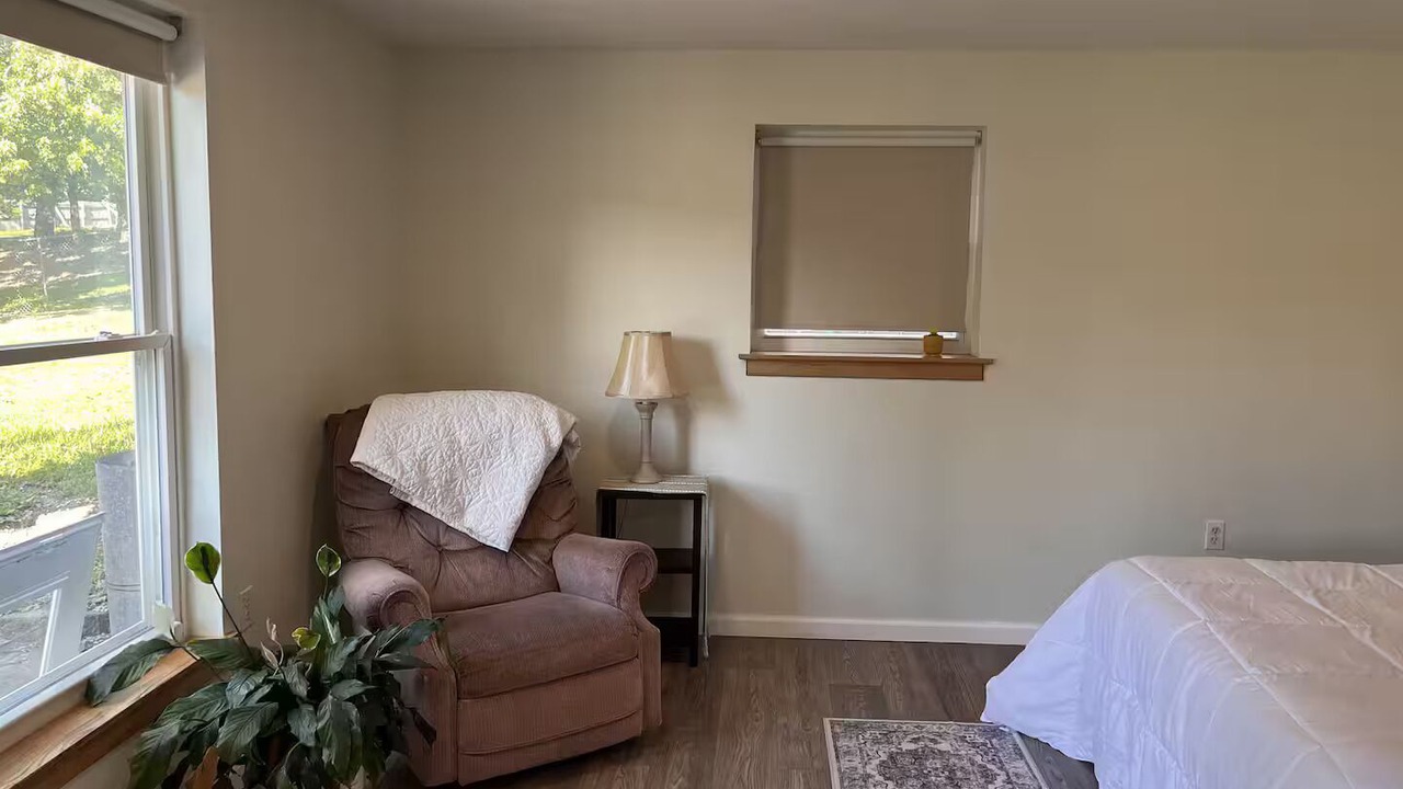 Photo of Bedroom in Raytown