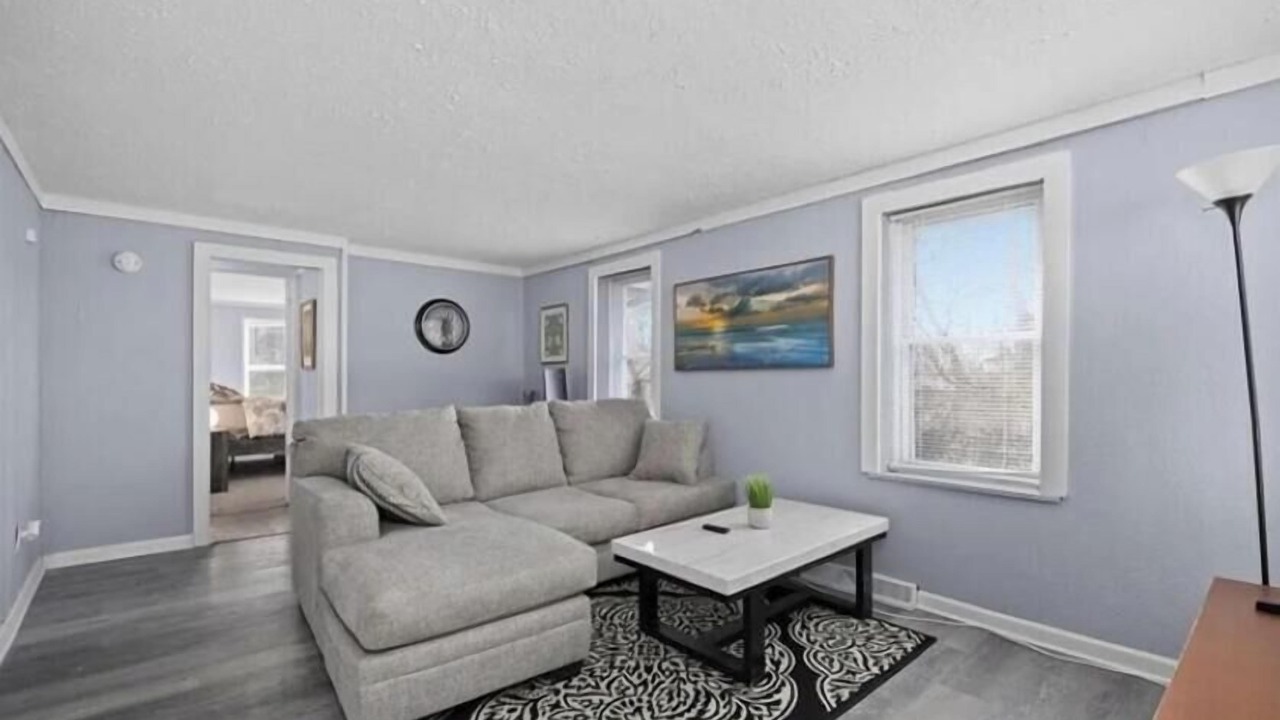 Photo of Livingroom in Belleville