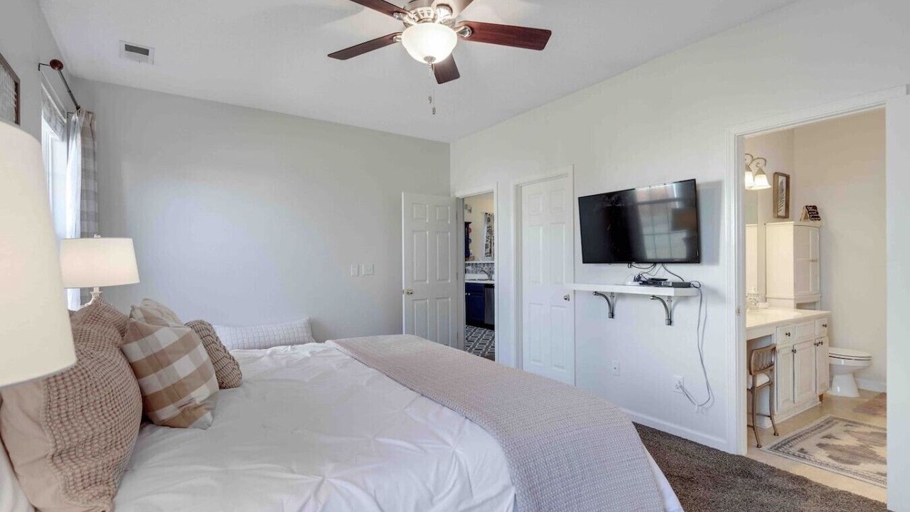 Photo of Bedroom in Arlington