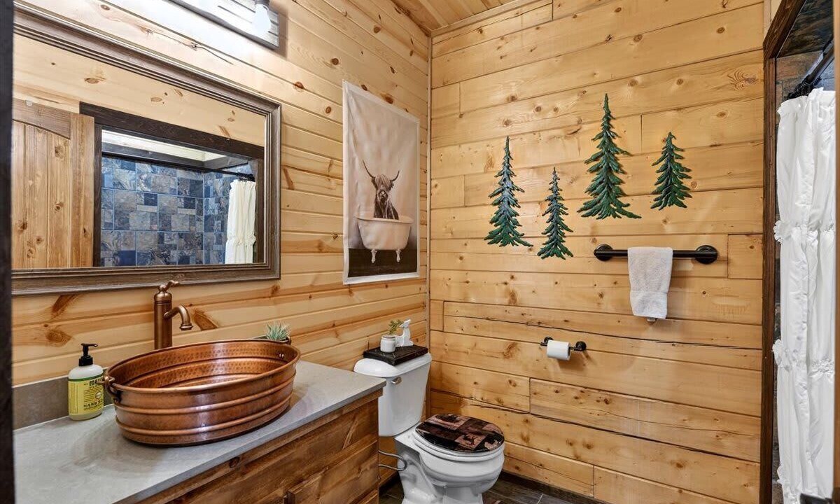 Photo of Bathroom in Clayton