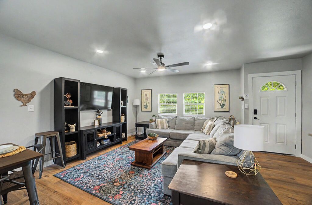 Photo of Livingroom in Claremore
