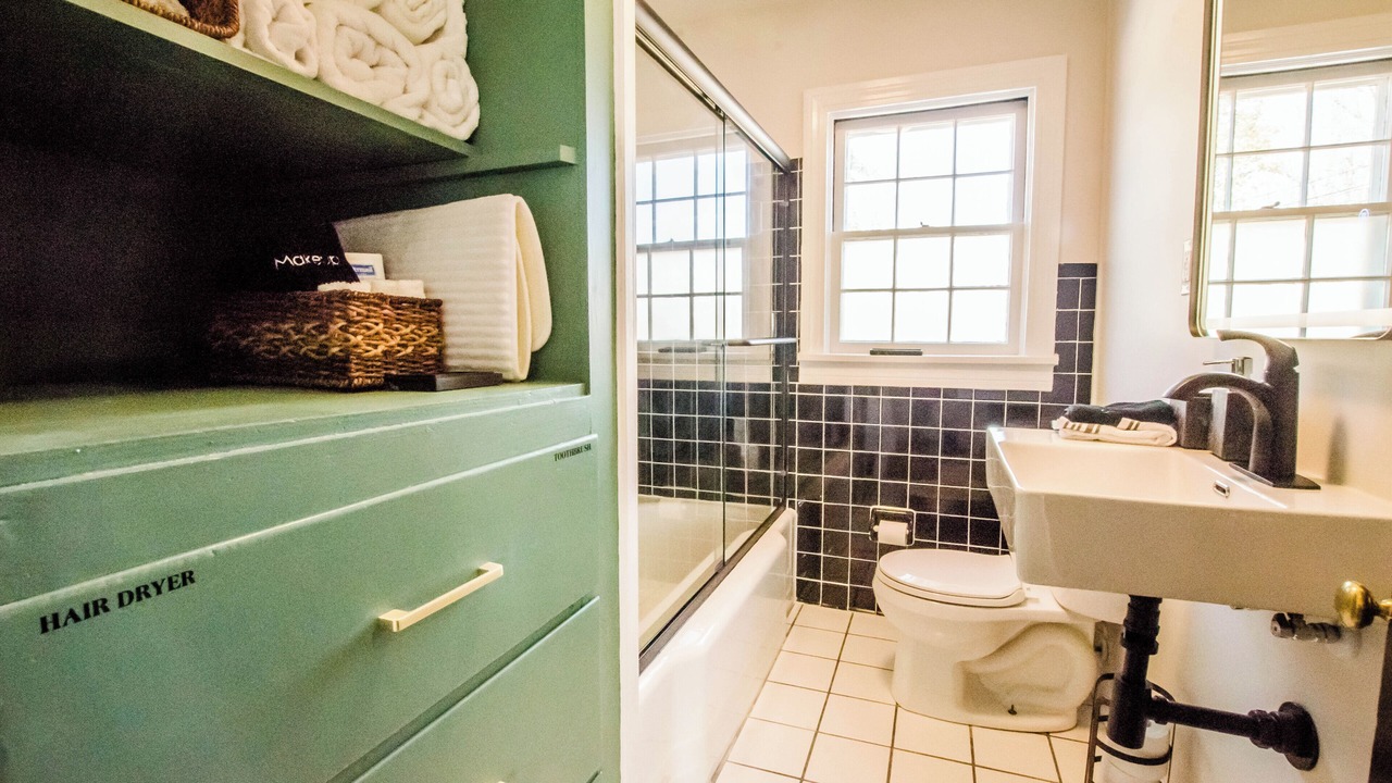 Photo of Bathroom in Bardstown
