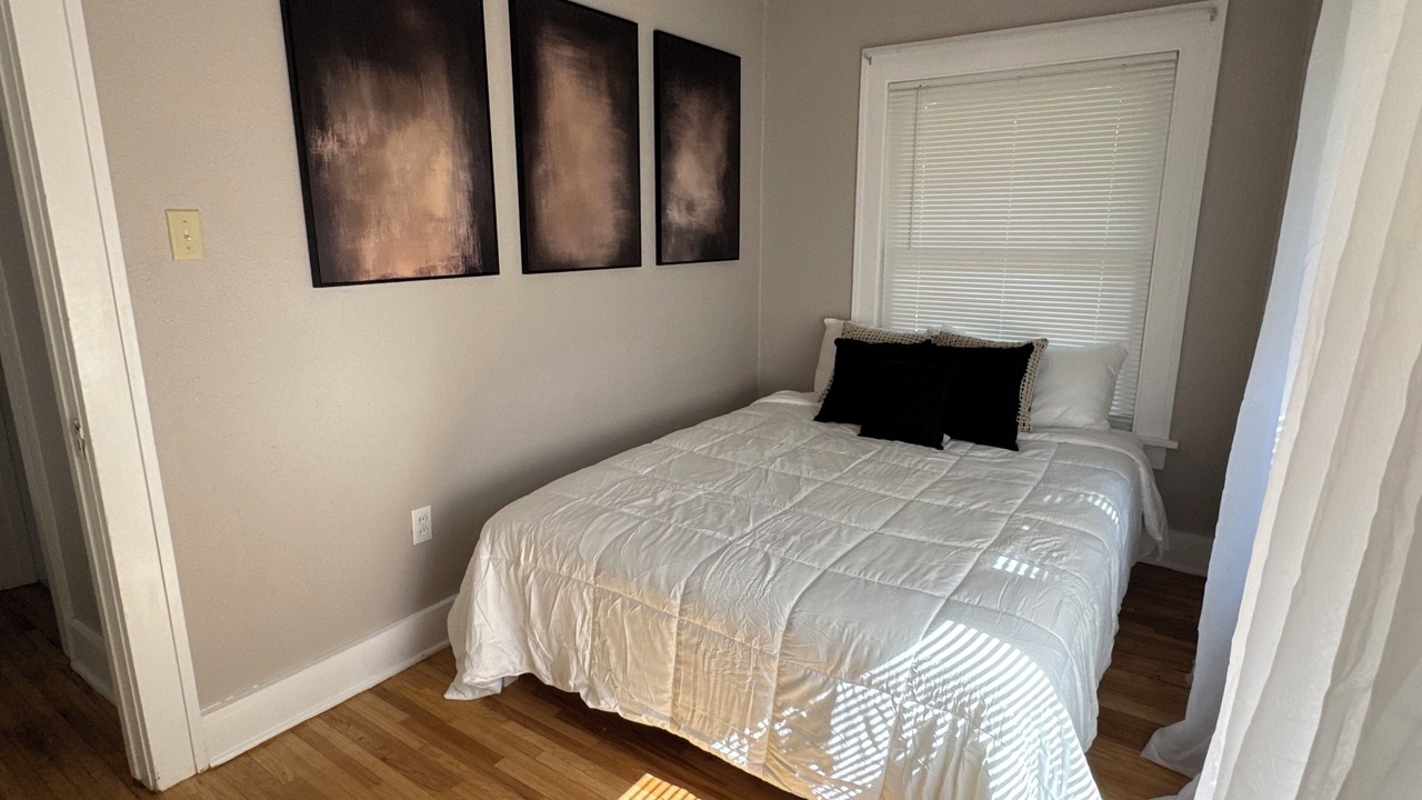 Photo of Bedroom in College Hill
