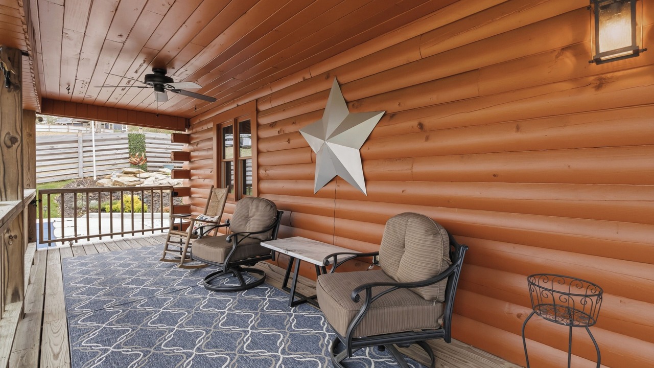 Photo of Patio Balcony in Jamestown
