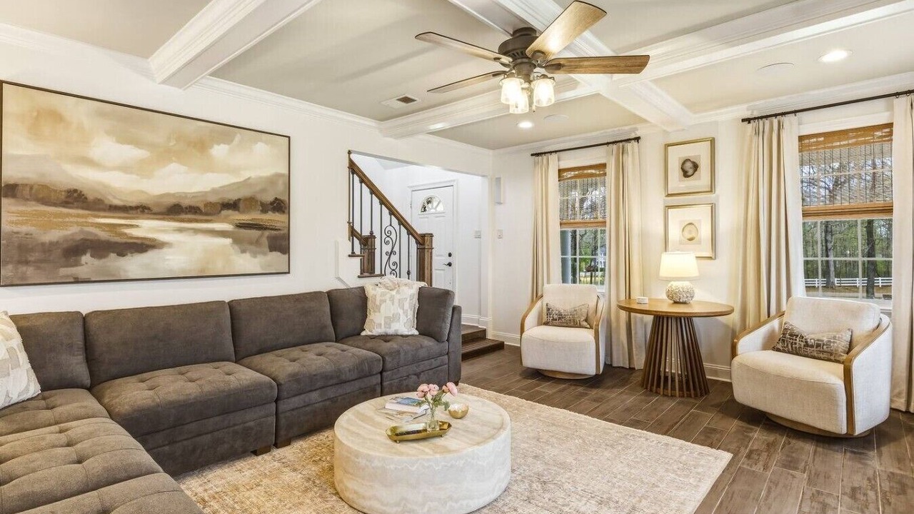 Photo of Livingroom in Mount Pleasant