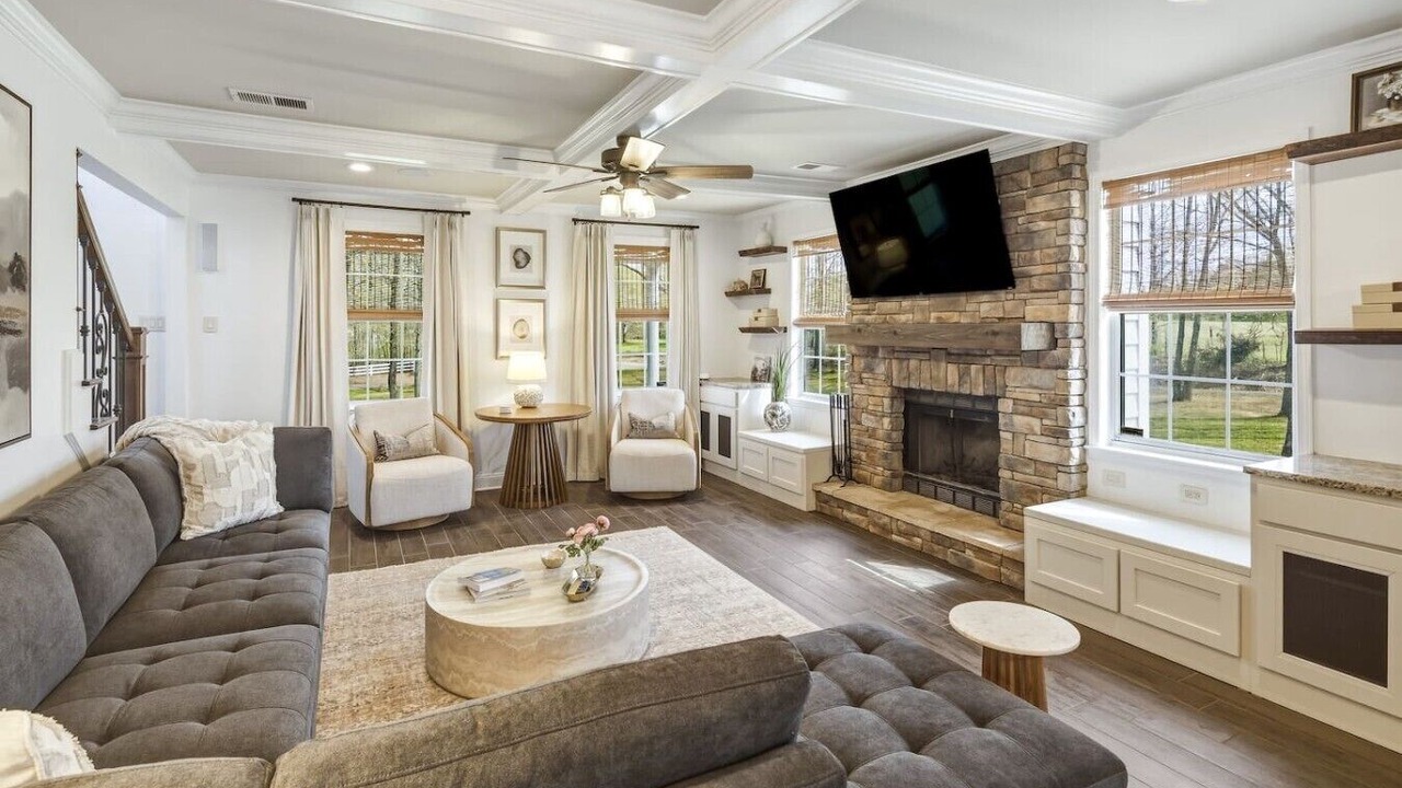 Photo of Livingroom in Mount Pleasant