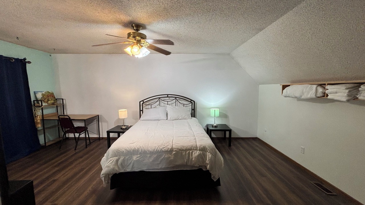 Photo of Bedroom in Lawrence