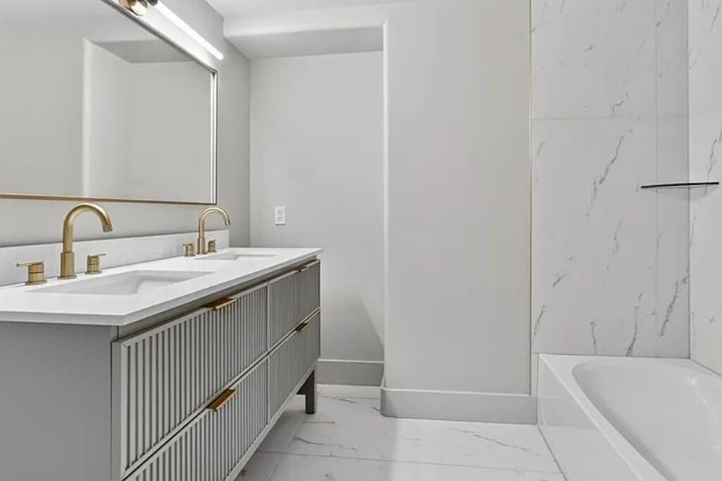 Photo of Bathroom in Downtown Kansas City